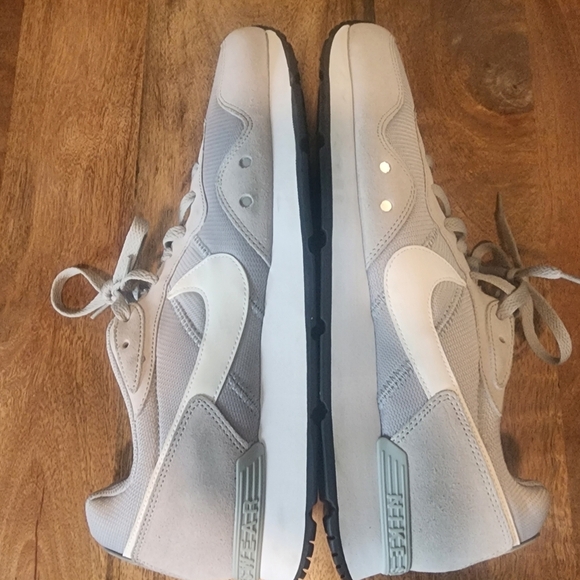 Nike Venture Runner Wide DM8453-003 Lt Smoke Grey/White Sneakers Men's Size 13 - Picture 13 of 14